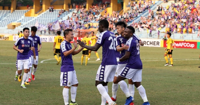 Hà Nội và Bình Dương giúp Việt Nam thăng tiến trên BXH châu Á