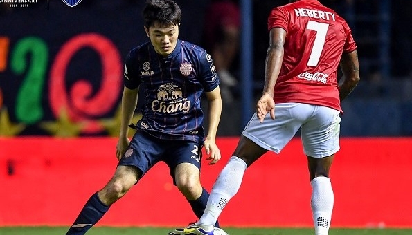 Xuân Trường vào sân, Buriram thoát hiểm phút cuối