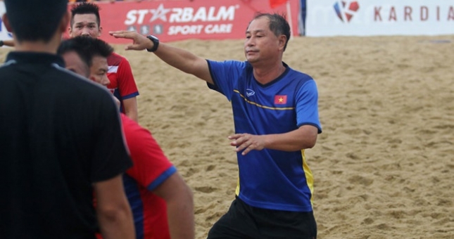 HLV bóng đá Khánh Hòa nhận án phạt nặng vì dàn xếp tỉ số