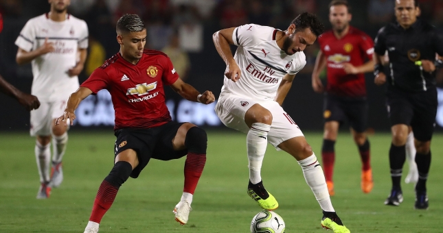 Lịch thi đấu bóng đá hôm nay 3/8: Cuối tuần sôi động