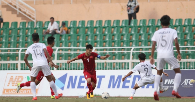 VIDEO: Khả năng dứt điểm yếu kém khiến U18 Việt Nam thua trước Campuchia