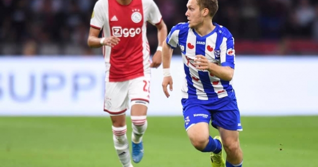 CLB mới của Văn Hậu không thể gây bất ngờ trước Ajax Amsterdam