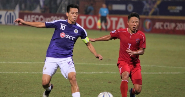 Phung phí nhiều cơ hội, Hà Nội để April 25 cầm chân đáng tiếc