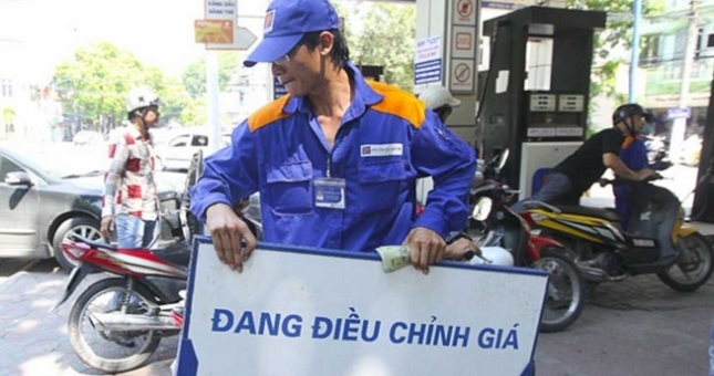 Không chỉ tăng giá xăng, Bộ tài chính còn đề xuất tăng thuế xăng lên 4000đ/lít