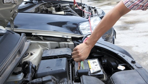 Hướng dẫn cách câu bình ắc quy ô tô