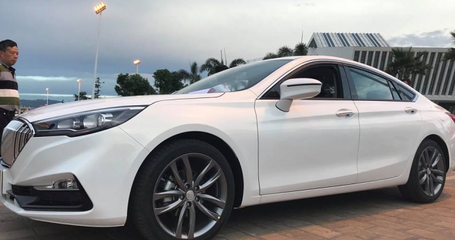 Hồng Kỳ H5 - Sedan Trung Quốc đẹp như Maybach