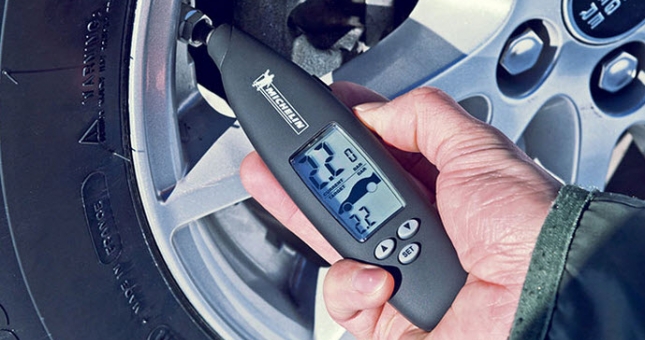 Chăm sóc lốp xe vào mùa hè nắng nóng