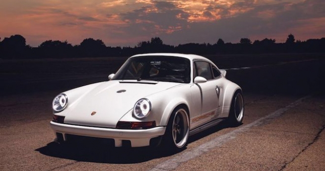 Siêu xe Porsche 911 sản xuất từ 30 năm trước có mức giá 1,8 triệu USD