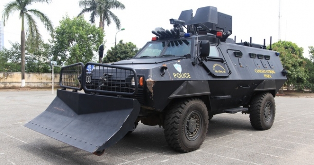 Chùm ảnh: xe 'khủng long' bọc thép của Cảnh sát cơ động Việt Nam