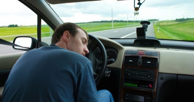 Kinh nghiệm hay giúp chống buồn ngủ khi lái xe ban đêm