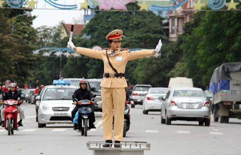 Tư vấn Luật: 12 quy định của Luật Giao thông đường bộ ai cũng cần biết