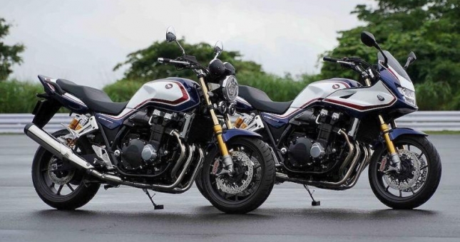 Điểm danh loạt moto siêu hot vừa ra mắt trong tháng 8