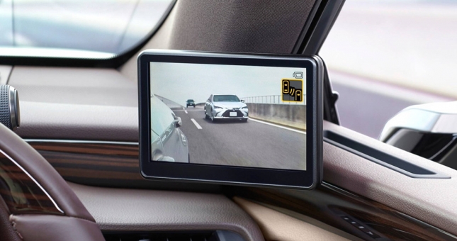 Nhật Bản: xe của Lexus không cần dùng đến gương chiếu hậu