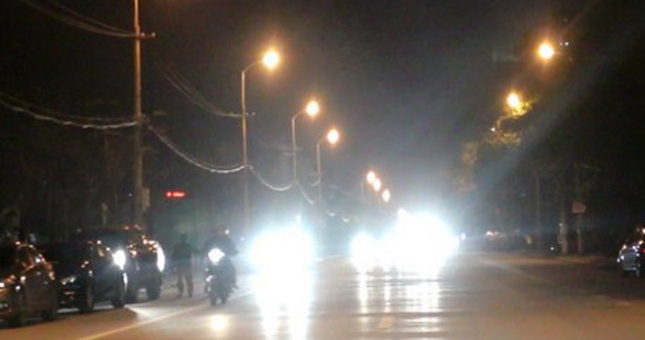 Bật đèn pha như thế nào để không bị phạt?