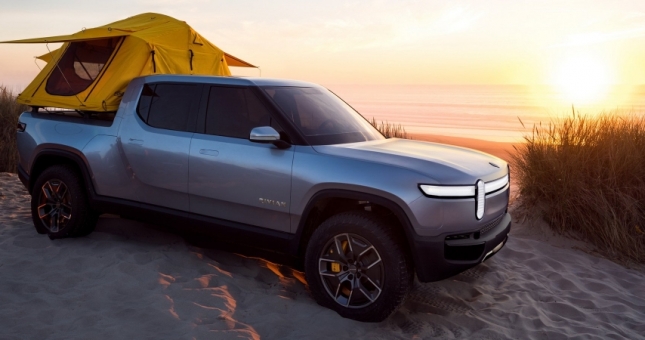 Chiêm ngưỡng Rivian R1T - Bán tải chạy điện đầu tiên trên Thế giới