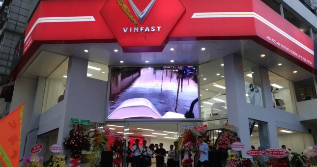 VinFast khai trương Showroom đầu tiên tại TP Hồ Chí Minh
