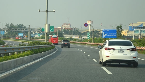 Khoảng cách phanh là gì? Cách tính khoảng cách phanh an toàn