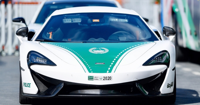 Choáng với loạt siêu xe dùng để hộ tống đội tuyển Việt Nam tại Asian Cup 2019