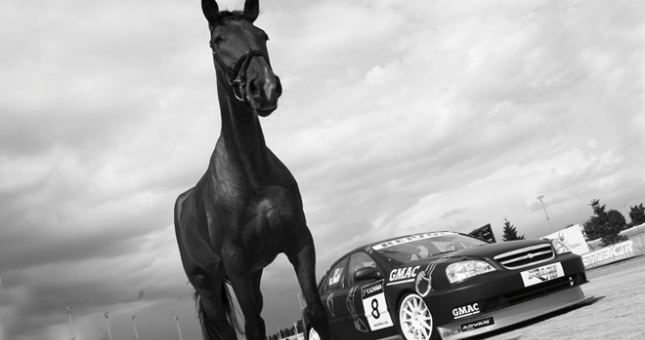 Tại sao lại dùng 'sức ngựa' để đo công suất động cơ ô tô?