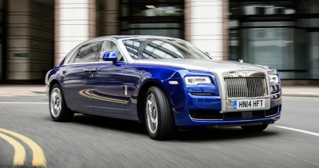 Top 10 mẫu xe sở hữu động cơ 'khủng' nhất năm 2020