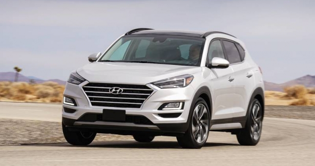 Hyundai Tucson giảm giá mạnh tới 60 triệu đồng để 'xả hàng'