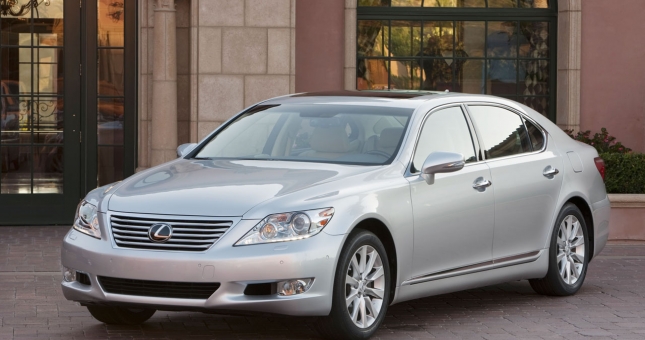 Top 10 mẫu ô tô đã qua sử dụng giá 'mềm' đáng mua nhất 2020