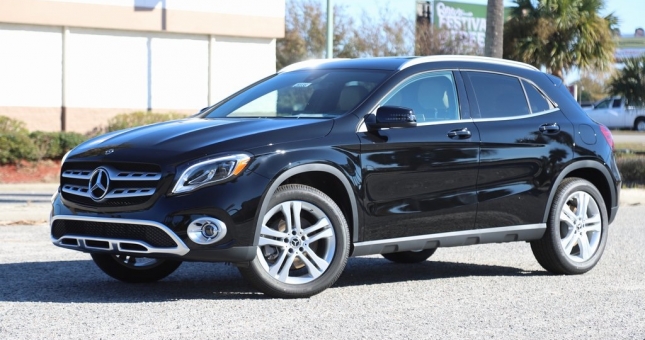 Mercedes GLA 250 2020: Chi tiết giá lăn bánh, thông số, đánh giá