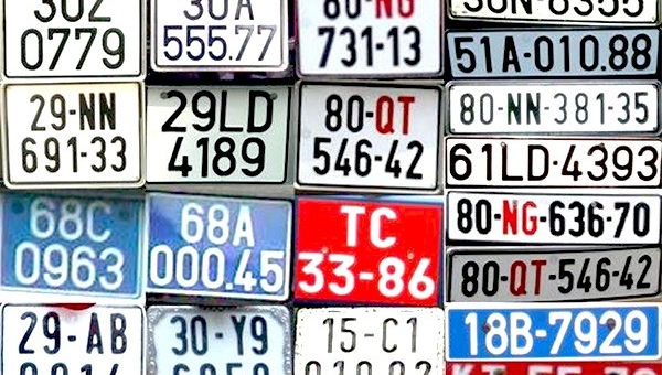 Quy định mới: Bán xe khác tỉnh phải nộp lại đăng ký và biển số