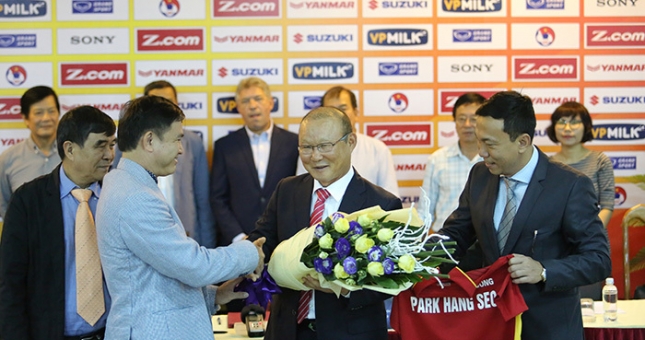 Ngày này 3 năm trước, bóng đá Việt Nam có bước ngoặt lịch sử