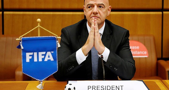 Chủ tịch FIFA hết lời khen ngợi tân vương V-League 2020