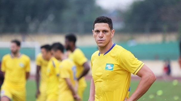 Nam Định chiêu mộ ngoại binh người Brazil?