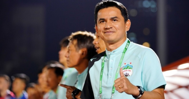 Tử vi năm Tân Sửu của các HLV V-League: Kiatisak gặp hạn?