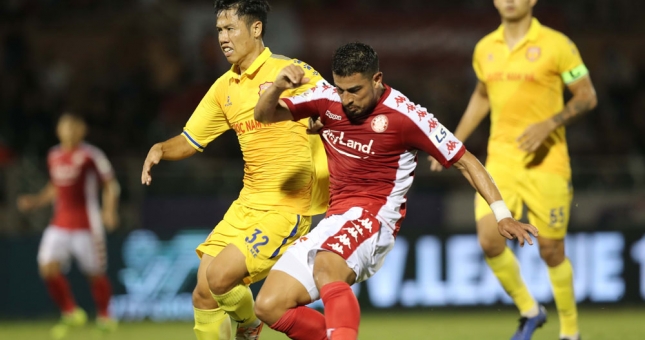 DNH.Nam Định bất ngờ ra lệnh cấm trại với cầu thủ