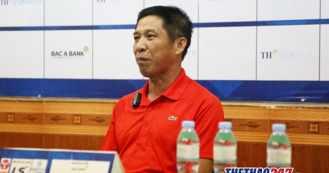 Thua tan nát trên sân Vinh, HLV Đào Quang Hùng nói gì?