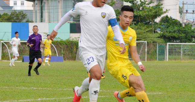 Bóng đá Việt Nam bất ngờ có trận đấu buổi sáng