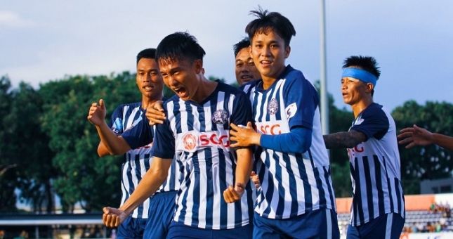 Thua bạc nhược Bình Định, Bà Rịa-Vũng Tàu bị rút ngắn khoản cách