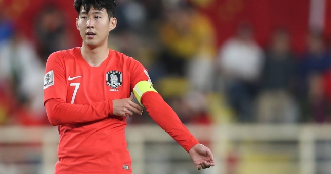 Phạm Đức Huy hết lời khen ngôi sao số 1 bóng đá châu Á