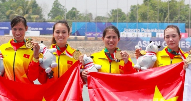Thưởng nóng 4 cô gái Rowing dành HCV đầu tiên tại Asiad
