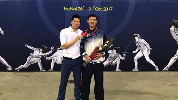 Vũ Văn Hùng giành HCB châu Á lịch sử cho đấu kiếm Việt Nam