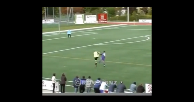 VIDEO: Những pha hạ đo ván đối phương trên sân bóng như võ sĩ