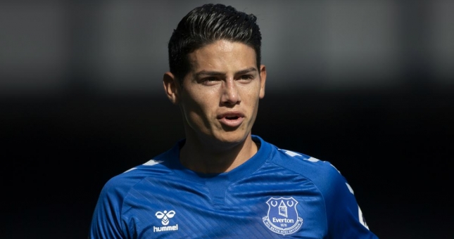 VIDEO: Ngôi sao hàng đầu NHA bị đồng đội làm bẽ mặt ngay trên sân