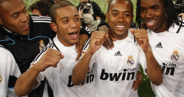 Tin HOT bóng đá 11/12: Cựu sao Real Madrid bị truy nã