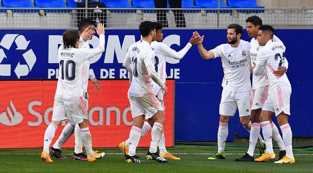 Real Madrid nhọc nhằn giành chiến thắng trước đội bét bảng