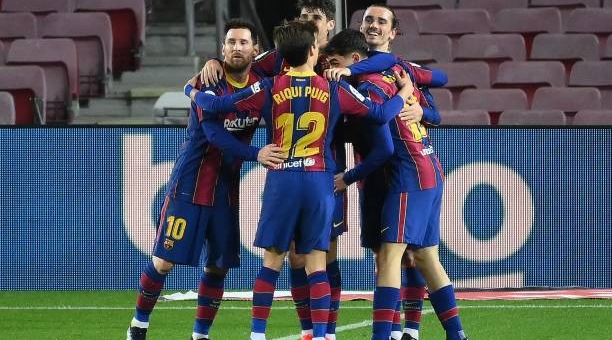 Messi rực sáng giúp Barca đại thắng trên sân nhà