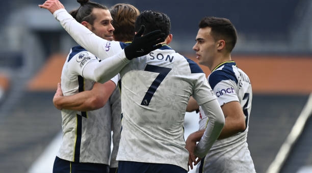 Hàng công rực sáng, Tottenham nghiền nát đối thủ