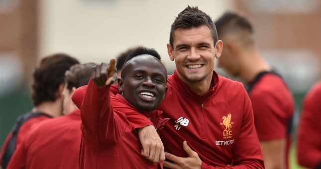 Cựu cầu thủ Liverpool dấn thân MMA, bị quật ngã trong 2 giây