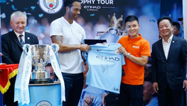 Cựu sao Man City: Nhỏ như Quang Hải vẫn đá NHA tốt
