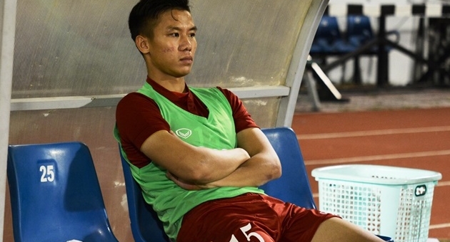 Quế Ngọc Hải chấn thương, nguy cơ lỡ đại chiến derby Hà Nội