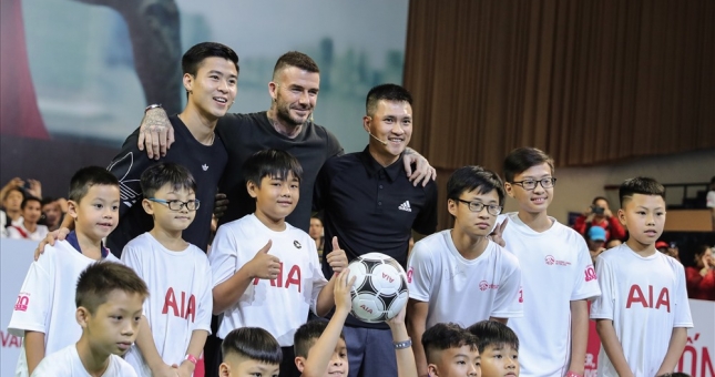 Duy Mạnh, Công Vinh giao lưu cùng Beckham tại sự kiện ở Việt Nam