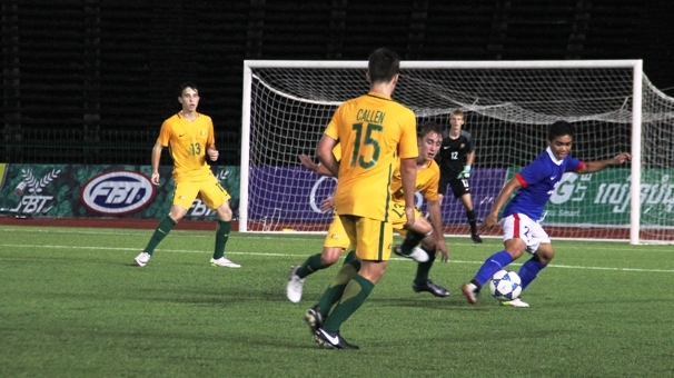 Australia hủy diệt chủ nhà Campuchia bằng tỷ số của set tennis